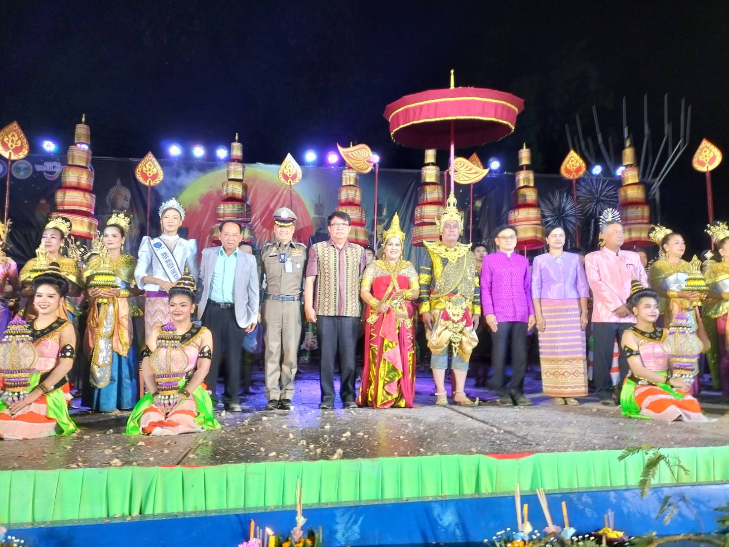 ภ.จว.อุตรดิตถ์ ร่วมงานประเพณีลอยกระทง ภ.จว.อุตรดิตถ์ ร่วมงานประเพณีลอยกระทง